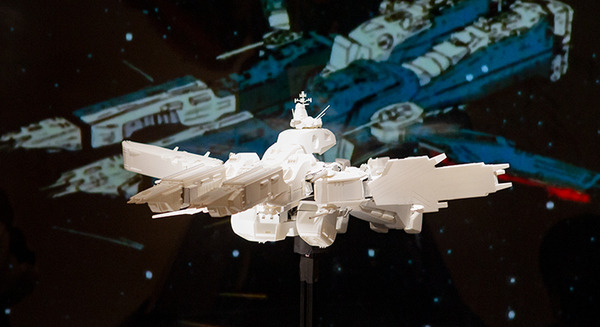「超時空要塞マクロス展」レポート　全長70cmマクロス戦艦からロボットへ変形デモ写真を公開、合計4,600回トラブルなし！2023年春に横浜で公開