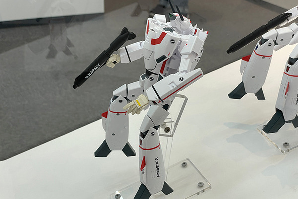 「超時空要塞マクロス展」レポート　全長70cmマクロス戦艦からロボットへ変形デモ写真を公開、合計4,600回トラブルなし！2023年春に横浜で公開
