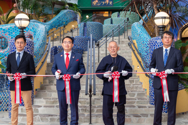 写真で見るジブリパーク【1】「ジブリパーク」開園！オープニングセレモニー開催 「ジブリの大倉庫」-ジブリがいっぱい