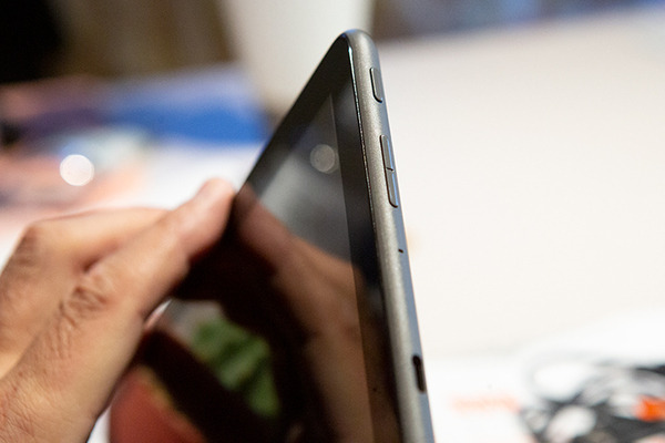 最大30％高速化した「Fire HD 8 Plus」実機レビュー　コスパ抜群の新世代タブレット、良いところ/注意点/音質比較/開封の儀