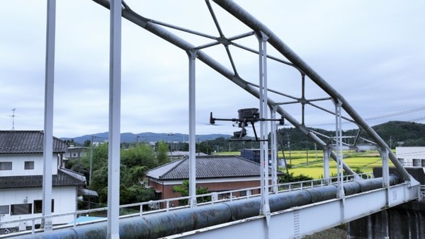 水管橋点検調査にドローンを活用 楽天グループと仙台市水道局が年川水管橋、長谷倉橋添架管で実証実験