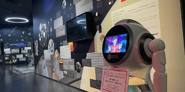 AI案内ロボットCruzrとYouTuberのコラボ！東京ドームシティの「TeNQ」で宇宙タレントのミュージアムガイド開始