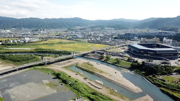 顔認証で子どもたちの出欠確認を確認 保護者の安心感や現場の負担がどのように変化するか 京都府亀岡市で実証実験