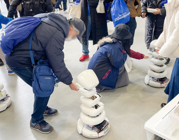 豊田スタジアムに13機のロボットが集結 愛知県サービスロボット社会実装推進事業「ARX」開催レポート(前編)「サービスロボット実証実験」編