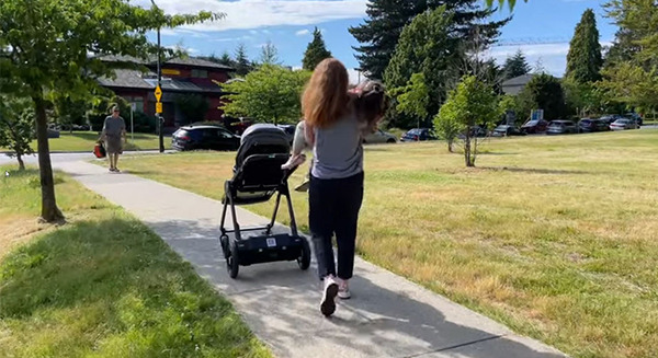 AIストローラー(ベビーカー)「Ella」　NVIDIA Jetson実装で実現した機能とは?「CES 2023」イノベーション賞を受賞して注目集める