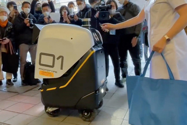オンライン遠隔診療と5G自動運転ロボットで医薬品の自動配送/回収サービスの実証実験　武田薬品工業や川崎重工などが協力