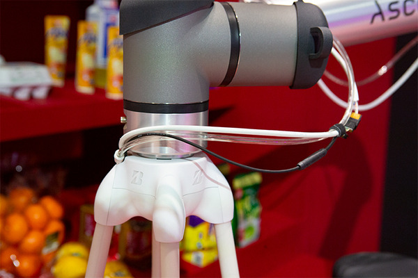 ブリヂストンが開発した人工筋肉「ラバーアクチュエーター」とソフトロボットハンドのしくみ　公開されたデモの全容