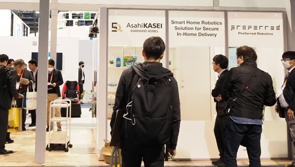 IoTやロボットで宅配物の受取/発送「スマートクローク・ゲートウェイ」を旭化成ホームズがCES 2023で提案　Preferredと開発