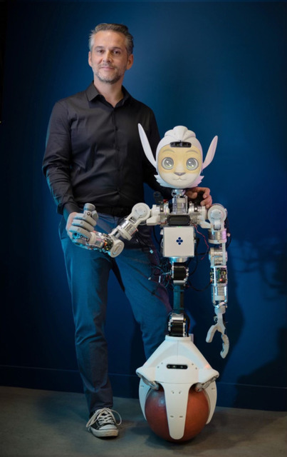 【速報】新型キャラクター・ロボット「Miroki」(ミロキ) 日本で初披露　Pepper共同開発者の手による会話できる配達ロボット