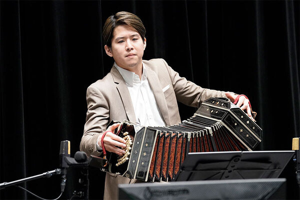 NTTが「未来の音楽会II」を開催　東京-大阪-神奈川-千葉の4拠点、約400kmを越えて低遅延技術で繋いだ世界初のコンサートに成功