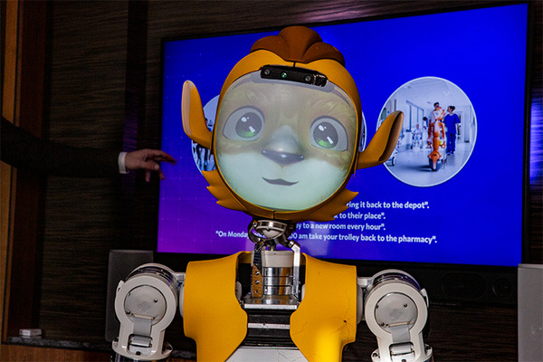 身長123cmのキャラクター・ロボット「Miroki」(ミロキ) 日本でついに初公開　ユニークな特長とポイントを解説　販売目標台数は・・・