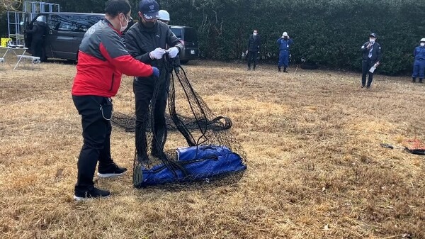 約50kgの荷物を運ぶ産業用ドローン「空飛ぶ軽トラ」実現へ！プロドローンが新製品「PD-Bear10」プロトタイプで救援物資を輸送