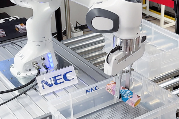 【速報】NECが物流DXを加速する3つの新技術を公開！世界モデル搭載「ロボット制御AI」技術の特徴とメリット