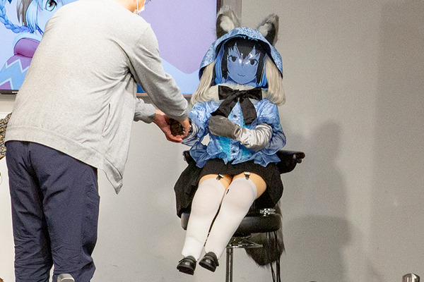 けものフレンズ「アライさんロボ」登場！V-Sidoで手足、耳、尻尾が自由に動くロボット、ファンとの交流イベントで大盛況