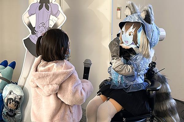 けものフレンズ「アライさんロボ」登場！V-Sidoで手足、耳、尻尾が自由に動くロボット、ファンとの交流イベントで大盛況