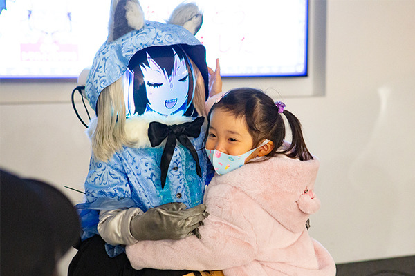 けものフレンズ「アライさんロボ」登場！V-Sidoで手足、耳、尻尾が自由に動くロボット、ファンとの交流イベントで大盛況