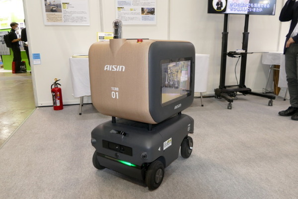 省人化だけではないロボットを使った新しい物流・小売スタイルの模索　リテールテック2023
