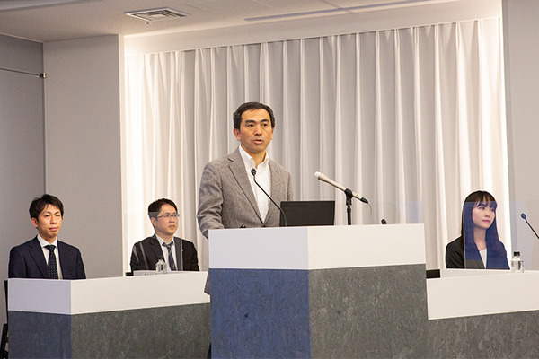 【速報】NTT/東京大/理研/JST　革新的な量子コンピュータ新技術で驚きの成果　世界最速43GHzを計測！量子と光通信を融合、量子マルチコアの実現へ「IBM Qを置き換えたい」
