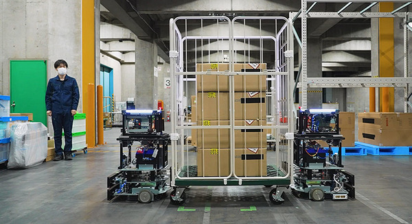 物流DXを加速するNECの最新技術　安全と効率を両立させる自動搬送ロボット制御／大量のAIカメラ映像をエッジとクラウドで分散処理