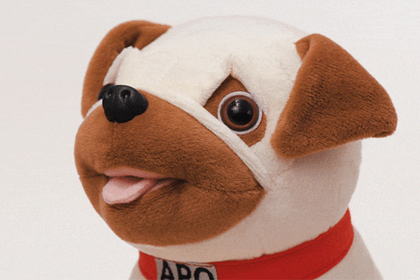 『宇宙兄弟』の愛犬パグ「アポ(APO)」が「甘噛みハムハム」になって発売！著者のアポ愛とこだわりを反映