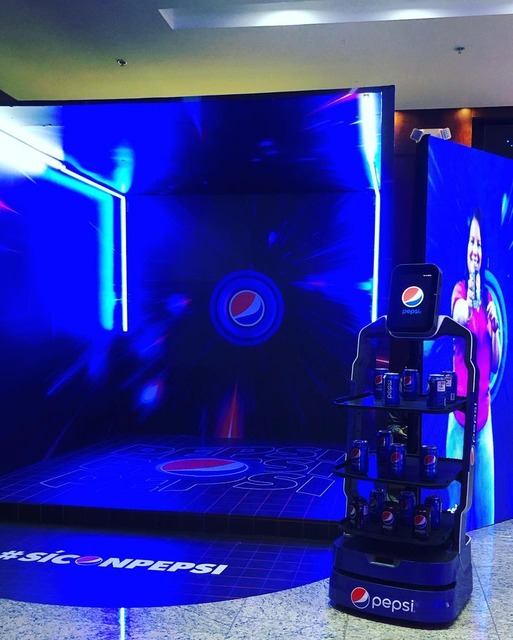 ペプシコーラがエクアドルにてイベントを開催、Orion Starの自律配送ロボット「Lucki」が活躍