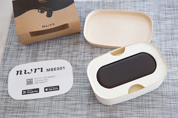 NTTの耳に差し込まないオープンイヤー型の完全ワイヤレスイヤホン「nwm MBE001」実機レビュー　本当に音漏れしない?