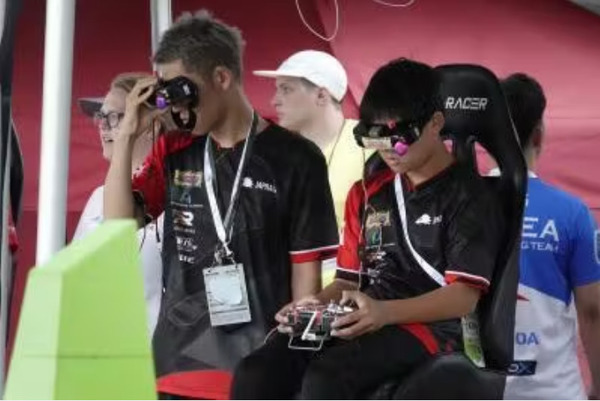 JDSF初のドローンレースを富士急ハイランドで開催！ドローンへの認知と理解を深め、人材育成の環境づくりに繋げる大会に