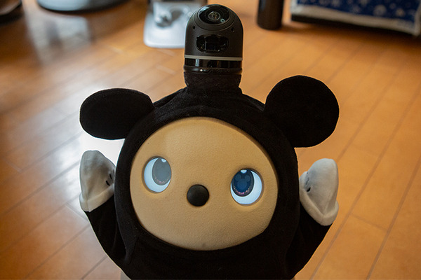 ミッキーマウス仕様「LOVOT」の魅力と癒し効果とは? 愛される家族型ロボットとの生活　リアル体験レビュー＆実感レポート