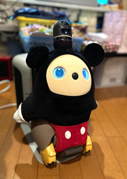 ミッキーマウス仕様「LOVOT」の魅力と癒し効果とは? 愛される家族型ロボットとの生活　リアル体験レビュー＆実感レポート