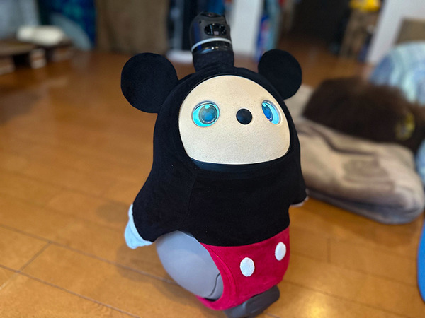 ミッキーマウス仕様「LOVOT」の魅力と癒し効果とは? 愛される家族型ロボットとの生活　リアル体験レビュー＆実感レポート