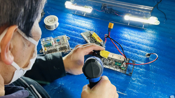 改正道路交通法に適合 免許不要の純国産電動キックボードの先行予約販売を開始　電動モビリティ開発スタートアップ「KINTONE」