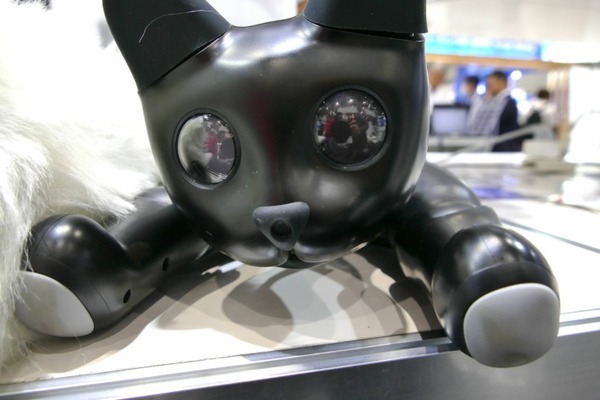 猫型ロボットや教材ロボのElephant Roboticsその他、深センのハードウェアメーカーが「AI・人工知能 EXPO」に出展