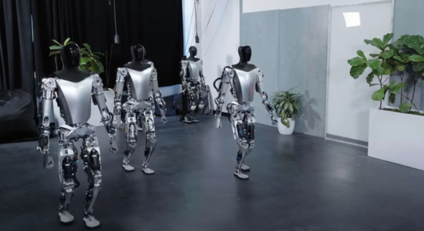 テスラが人型ロボット(ヒューマノイド)「オプティマス」の開発中のデモ動画「Tesla Bot Update」を公開