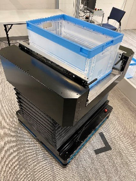 【国内初】NTT東日本「製造・物流現場」向けにローカル5Gの実証デモ　ロボットやAI検品機器などと接続して一元管理「ワイヤレスジャパン 2023」