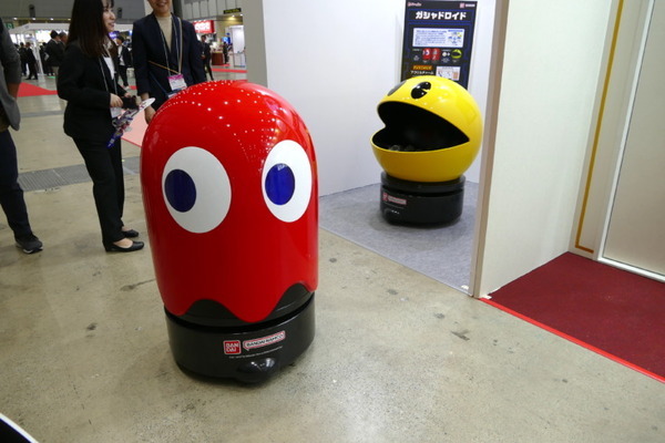 バンダイ、パックマン型ガシャポン空容器回収ロボット「ガシャドロイド」を東京おもちゃショーで公開　一般公開日は３台で登場予定