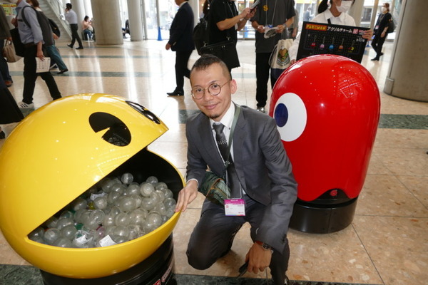 バンダイ、パックマン型ガシャポン空容器回収ロボット「ガシャドロイド」を東京おもちゃショーで公開　一般公開日は３台で登場予定