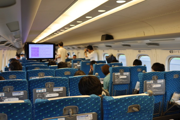【国内初】新幹線の中で時速 285kmのAI教室！忙しいビジネスマン向けにAIロボットを使った「マクニカ×タミヤ AIワークショップ」開催