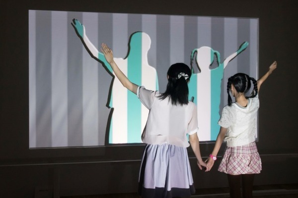 光と遊ぶ超体感型ミュージアム「魔法の美術館 」大人気、光と影の新感覚の参加型アート展覧会を横浜そごう美術館で開催