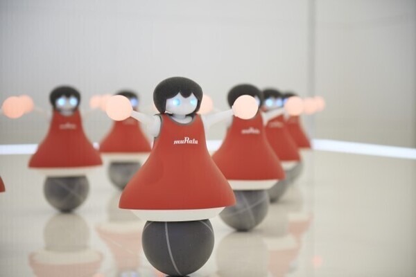 可愛い離れわざロボット「村田製作所チアリーディング部」が子ども向け科学体験施設の横浜「mulabo!」でパフォーマンス披露へ