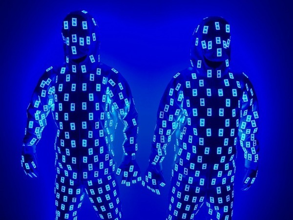 【世界初】人間を超える巨大ロボットアームのパフォーマンス作品を披露　テクノロジーによって拡張しゆく未来の身体性「Embodiment++」