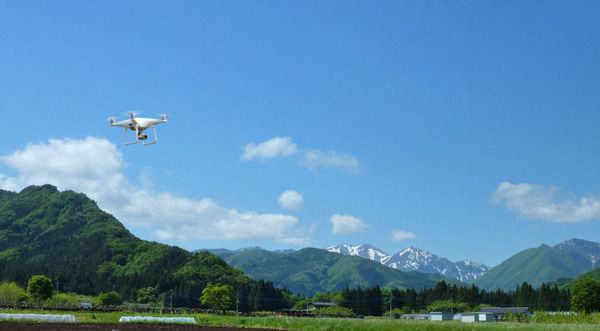 楽天ドローン ビジネスの現状と未来戦略　調査/点検/アカデミー/配送/空撮「ドローンエコシステム」の実際を聞く　単独インタビュー