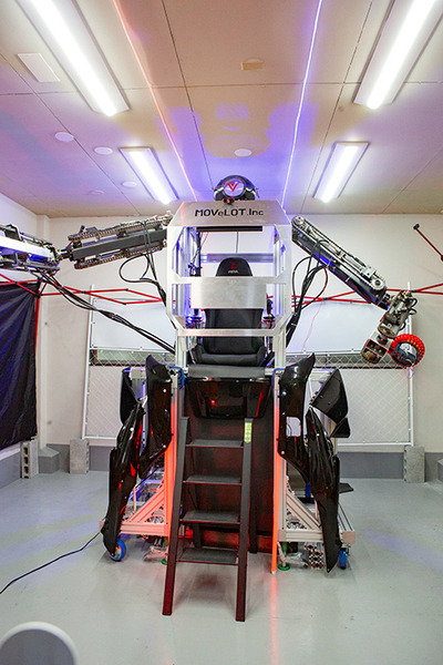 身長3mの巨大ロボット『EXA』に搭乗・操縦体験レポート『ROBOT BASE』が目指す壮大な夢とビジョンを聞く