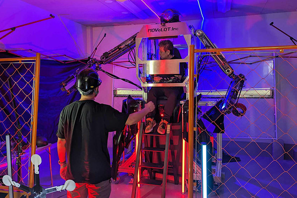 身長3mの巨大ロボット『EXA』に搭乗・操縦体験レポート『ROBOT BASE』が目指す壮大な夢とビジョンを聞く
