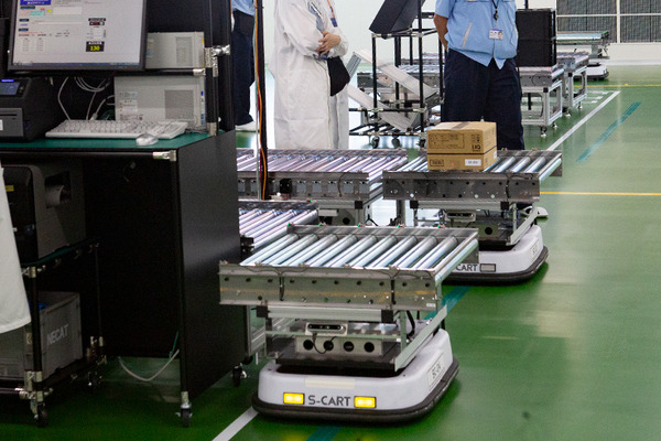 NEC 掛川の最新スマート工場を公開！自動搬送ロボットAGV・AMR/量子アニーリング/ローカル5G/顔認証/エコ導入