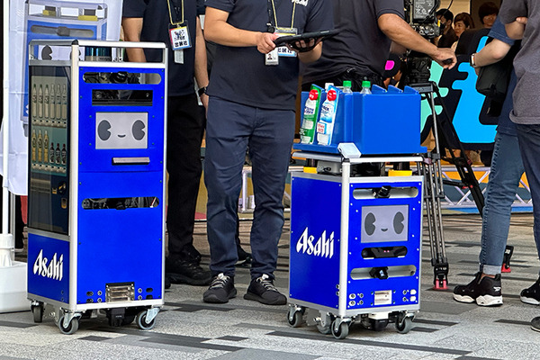 ロボットと触れあい 子ども達の笑顔あふれる「ちょっと先のおもしろい未来」(ちょもろー) 開催レポート