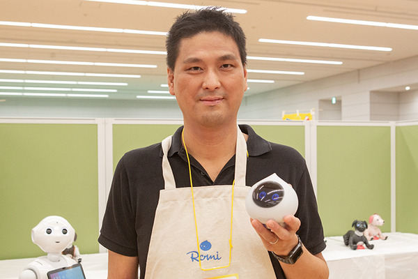 ロボットと触れあい 子ども達の笑顔あふれる「ちょっと先のおもしろい未来」(ちょもろー) 開催レポート