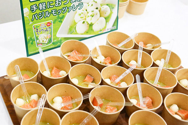 【日本初】森永乳業がChatGPT連携タレントロボット『AI平野レミロイド』を公開！新製品「バジルモッツァレラ」を平野レミとPR