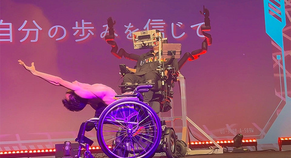 ALSの武藤将胤さんが視線でDJ、脳波でロボットアームを動かす　車椅子ダンサー神原さんとOriHime、圧巻のダンスパフォーマンスを披露