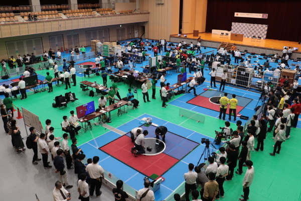 「全日本ロボット相撲大会2023 九州予選会」開催　ロボット力士たちが12月の決勝大会 国技館出場に進む　富士ソフト