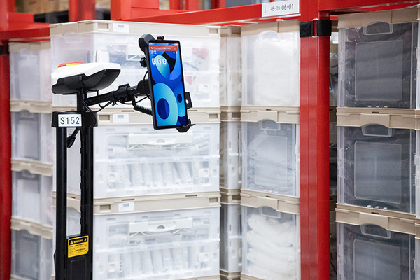 新設した16万平米のマルチテナント型物流倉庫に100台のピッキングアシストロボット導入へ　STOCKCREWとプロロジスが業務提携